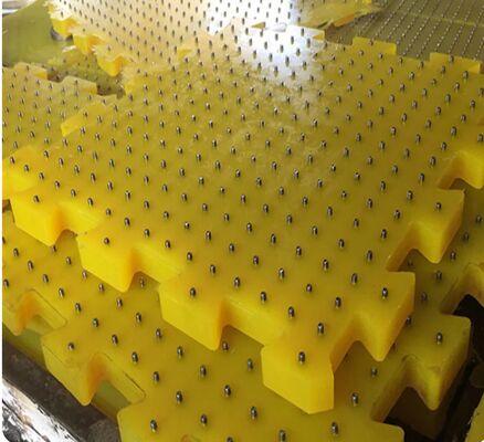 Polyurethane Rotary Table Anti Slip Mat Độ bền kéo 45Mpa ISO 9001 Thích hợp cho môi trường nền tảng khoan