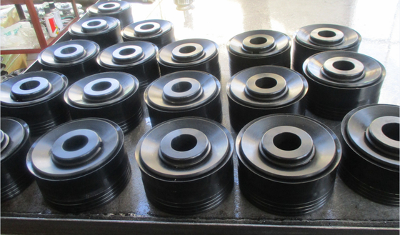 Bơm bùn Polyurethane Durometer kép Piston 5 1/2 ”5000PSI