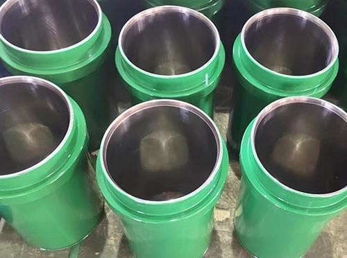 Xét mặt đất khoan thô Liner bùn bơm kim loại đơn Liner cho khoan dầu mỏ