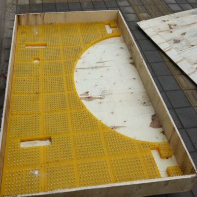 Polyurethane Rotary Table Anti Slip Mat Độ bền kéo 45Mpa ISO 9001 Thích hợp cho môi trường nền tảng khoan