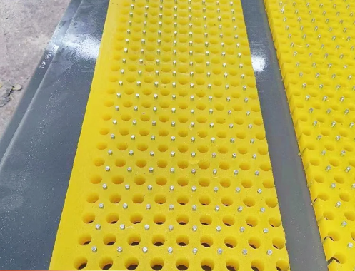 Bàn xoay chống trượt thảm chống mòn cho nền tảng khoan dầu khí vật liệu polyurethane